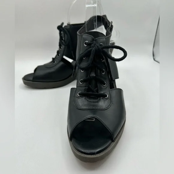 RARE DR MARTENS LAINA Leather Black LACE WEDGE  SANDALS SIZE 7 - Picture 3 of 10